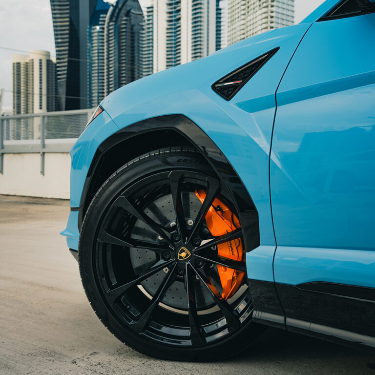 Lamborghini Urus S Blue - Image 4
